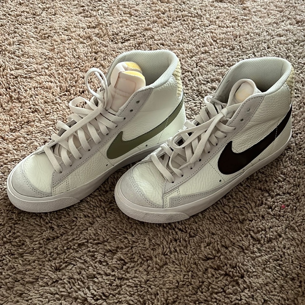 Nike Blazer Mid ‘77